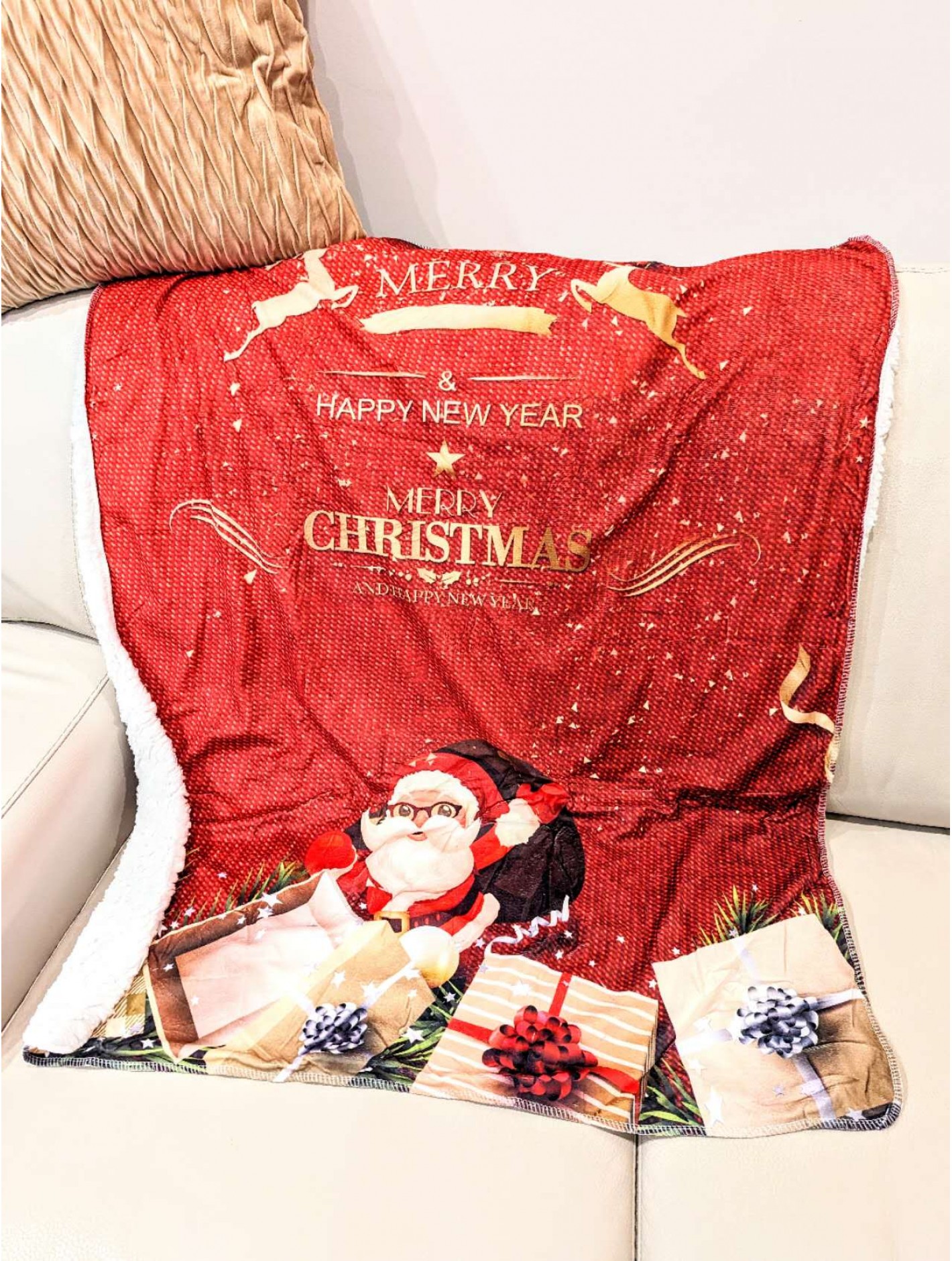 Holiday Cozy Blanket Assorted Set